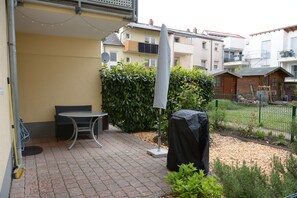 Outdoor dining - High-quality apartment in Ludwigshafen Friesenheim (Ludwigshafen am Rhein)