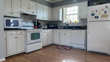 Microwave, oven, stovetop, dishwasher