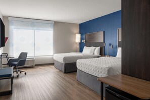 Habitación, 2 camas Queen size, con acceso para personas discapacitadas, tina (Mobility & Hearing) | Wifi gratis