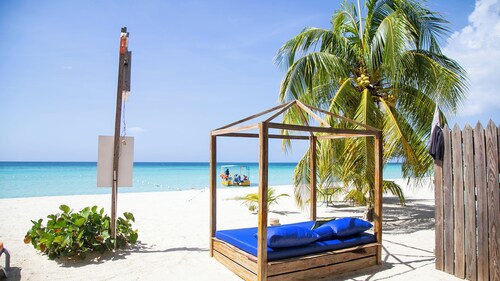 Best Days at XYE Resort