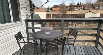 Charming 4-bedroom house with garage ,WiFi, AC in peaceful Aurora