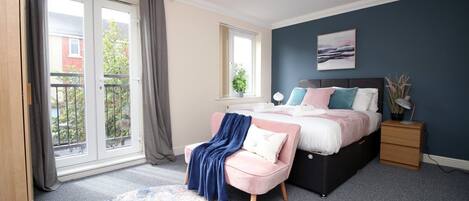 5 camere, ferro/asse da stiro, accesso a Internet, lenzuola