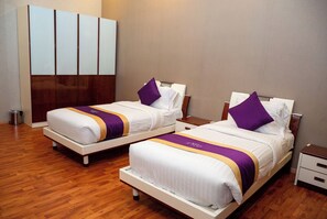 Slippers, towels, soap, shampoo - ONE PAVALION (Manama)