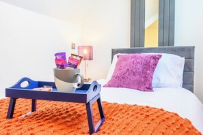 2 dormitorios, tabla de planchar con plancha, wifi y ropa de cama
