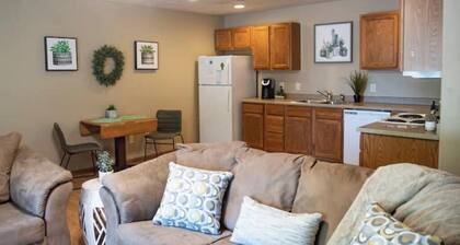 Simply Succulent 2BR 2Bath w/Garage