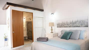 Basic Studio, Garden View | Free WiFi, bed sheets