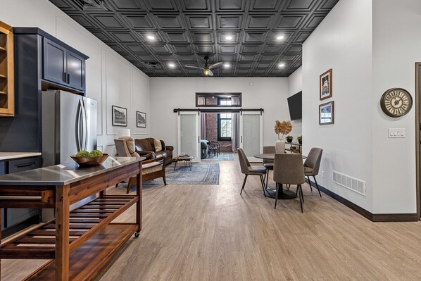 Interior - Modern + Historic - "Williams Suite" Overlooking DT Williamsburg, IA (Williamsburg)