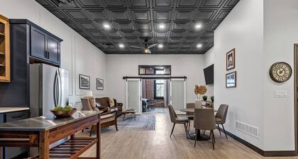Modern + Historic - "Williams Suite" Overlooking DT Williamsburg, IA