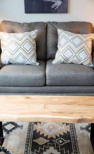 Cinema Suite 1 bed 1 bath

