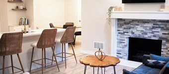 Fully renovated 4 bedroom home in Downtown Overland Park!