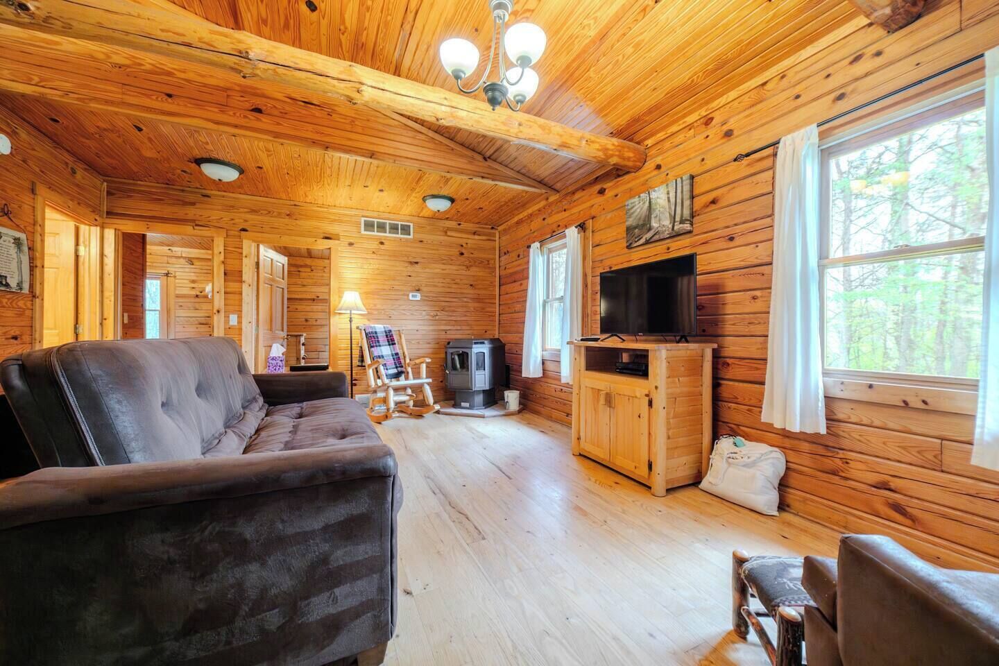 Älytelevisio, takka, DVD-soitin