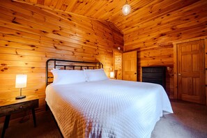 3 chambres, fer et planche à repasser, lit parapluie, Wi-Fi gratuit