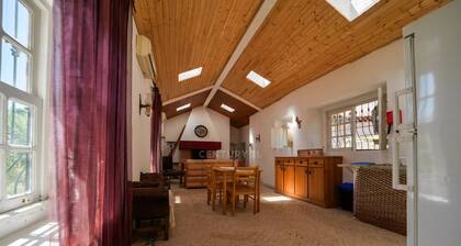 Retiro d'Azenha is a calm and cozy place surrounded by nature