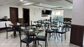 Free daily full breakfast