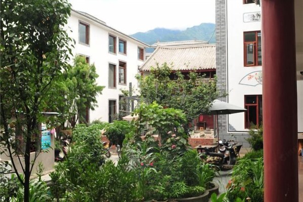 Garden - Dali Baidu Inn (Dali Ancient Town Branch) (Dali)