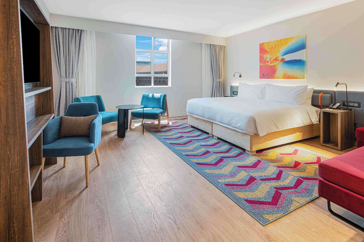 Superior Room, 1 King Bed with Sofa bed