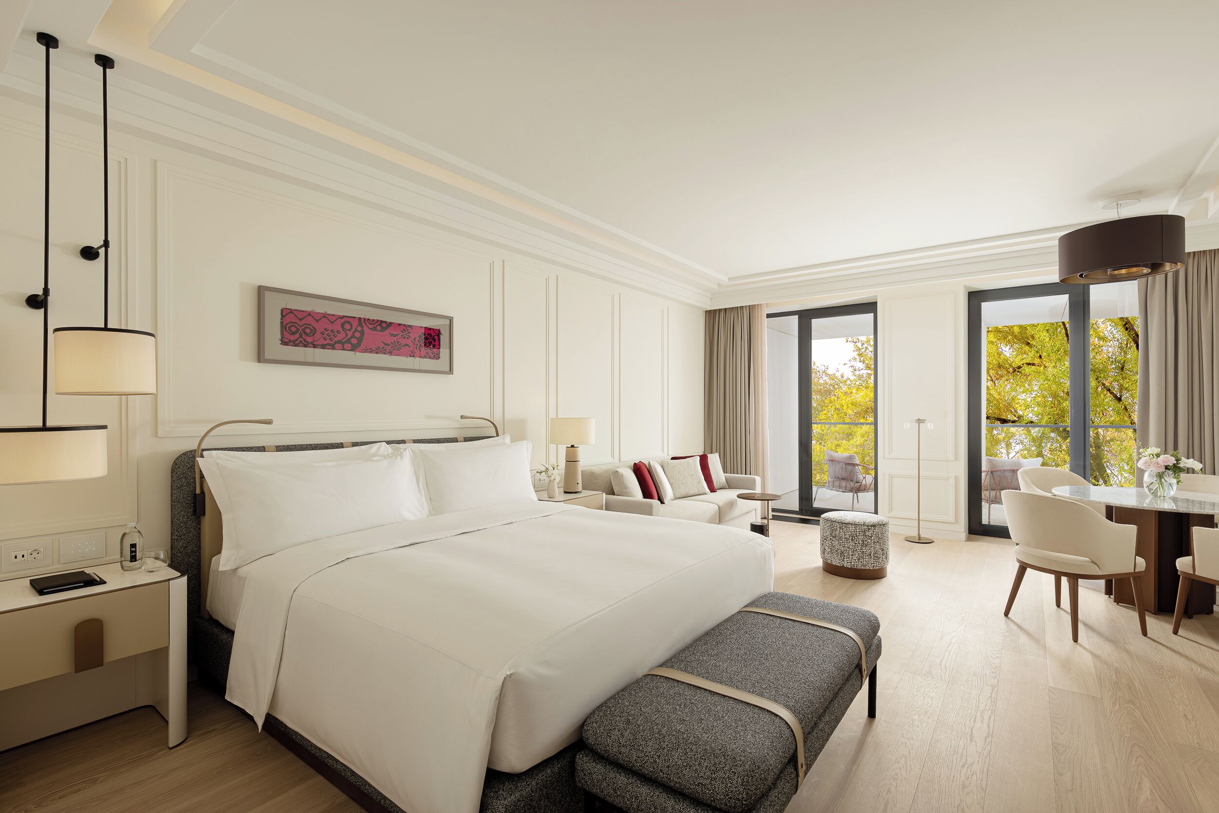 Junior Suite, 1 King Bed, Balcony | WiFi (free)