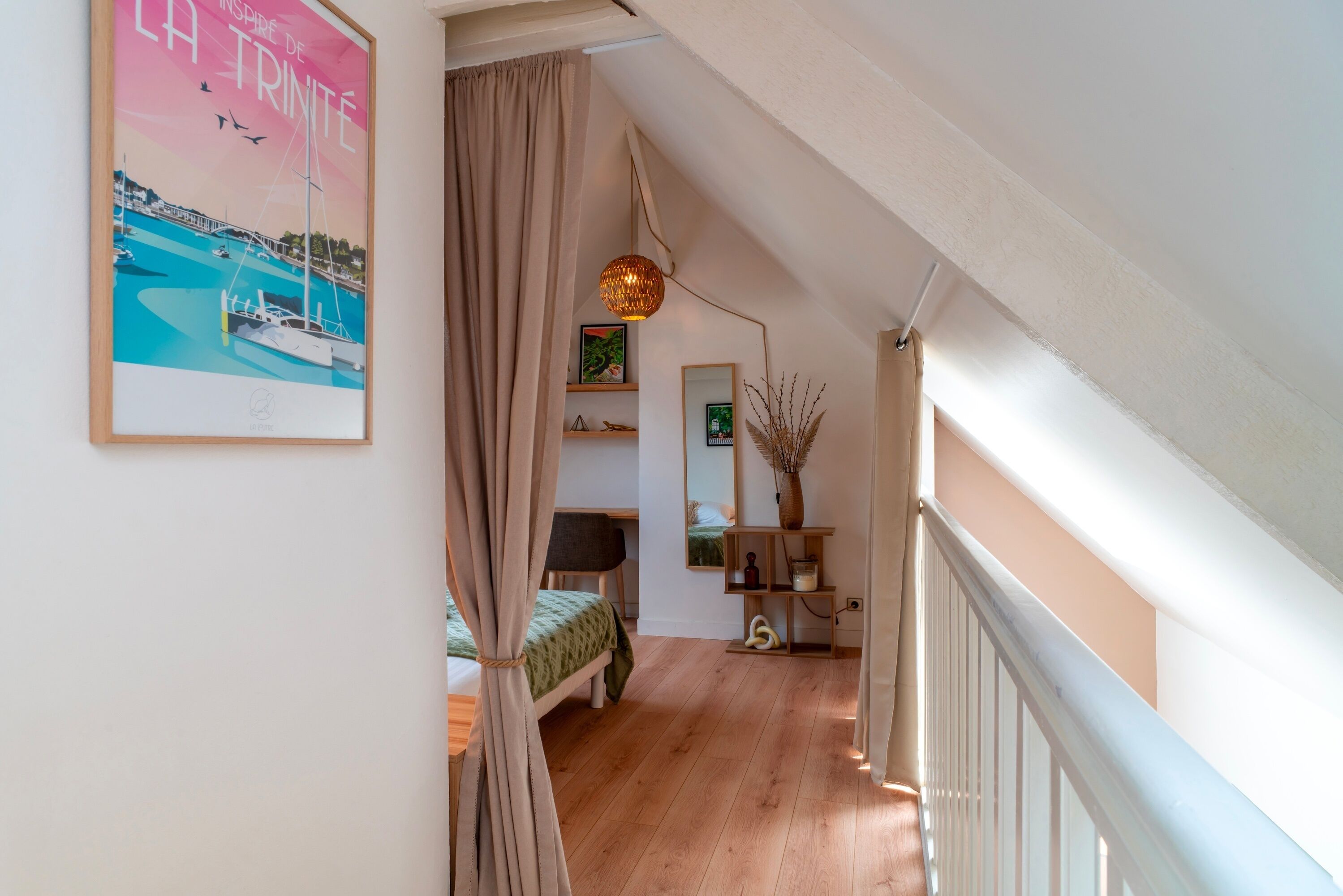 2 chambres, fer et planche à repasser, Wi-Fi gratuit, draps fournis