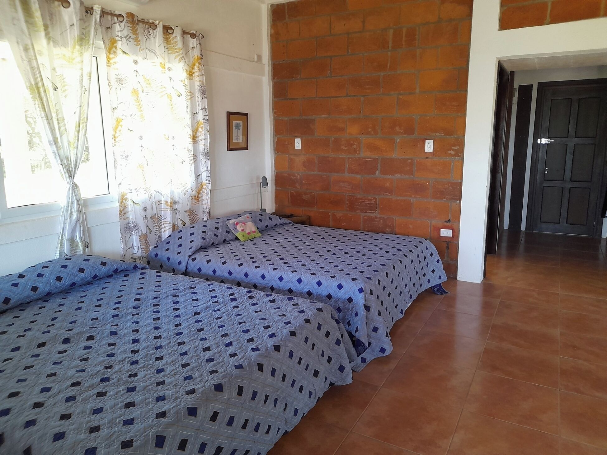 2 chambres, bureau, draps fournis