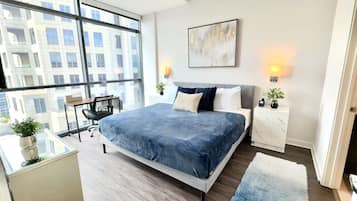 3 bedrooms, desk, iron/ironing board, free WiFi