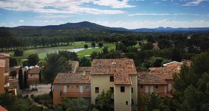 A little cocoon in Provence on the Pont Royal golf course