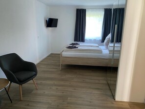 2 多间卧室、WiFi、床单