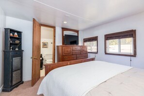 1 bedroom, desk, free WiFi - Mountain Apartment Located in BigCottonwood Canyon (Salt Lake City)