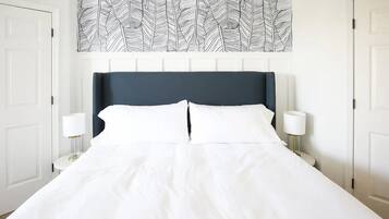 2 bedrooms, iron/ironing board, WiFi, bed sheets