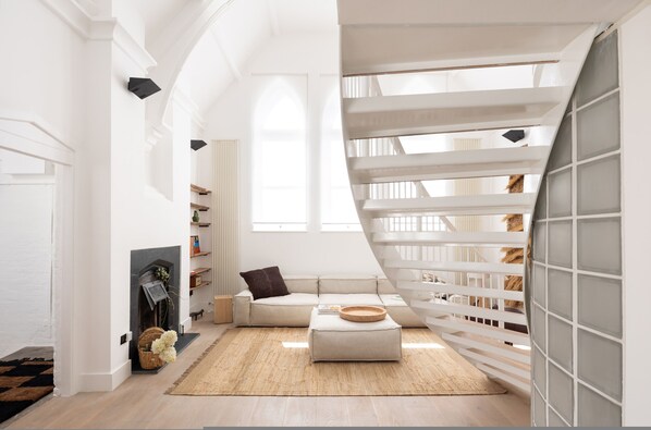 1 bedroom, Internet - Divine Mezzanine in London (London)