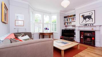 House | 6 bedrooms, Internet