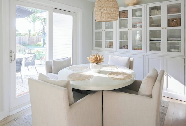 Dining - Charleston House with Private Pickleball Court! (Charleston)