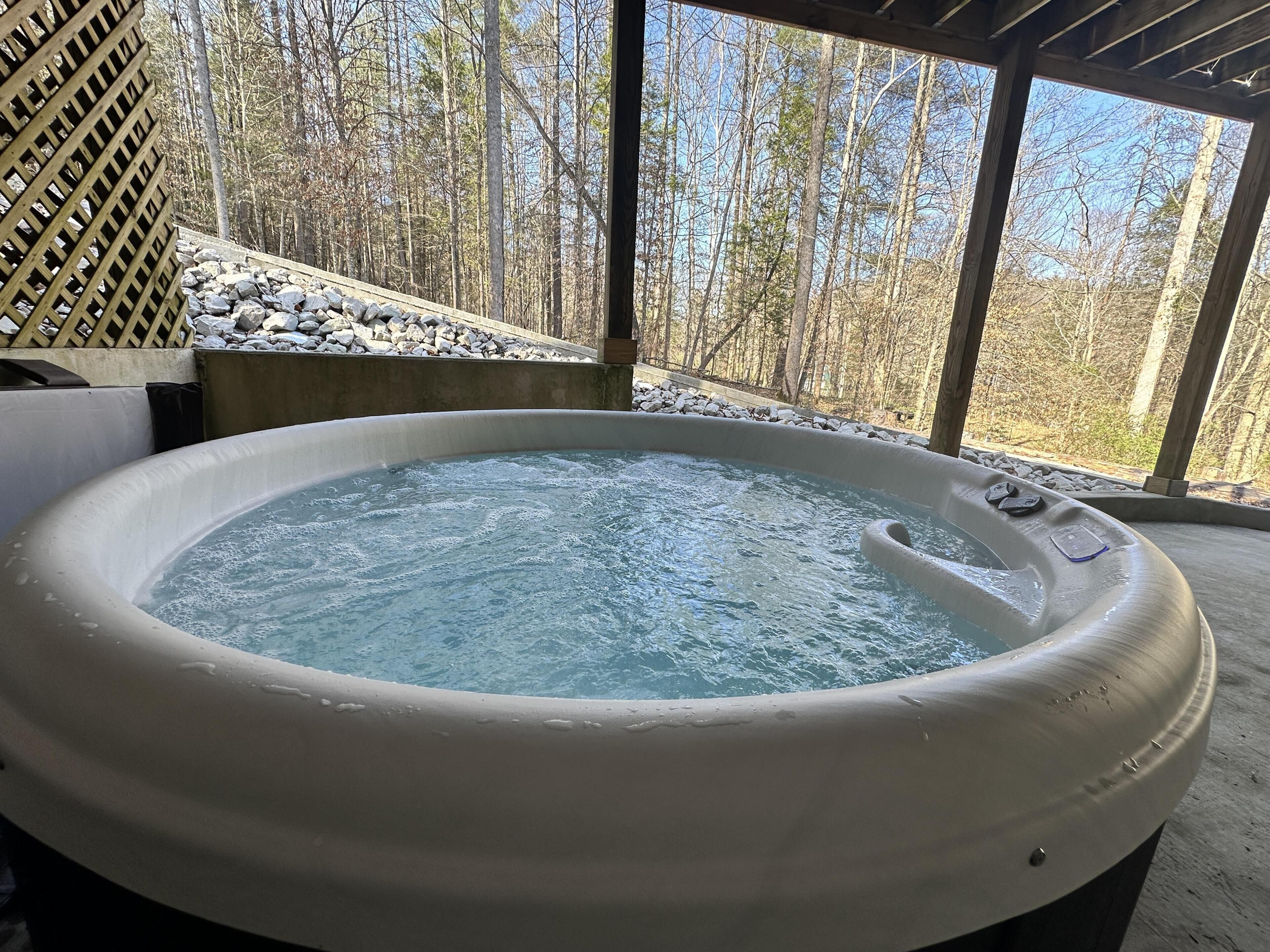 屋外スパ浴槽