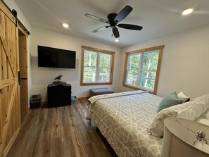 4 bedrooms, iron/ironing board, free WiFi, bed sheets - Beautiful 4 bedroom in Red River Gorge (Stanton)