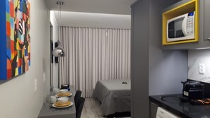 Fer et planche à repasser, accès Internet, draps fournis