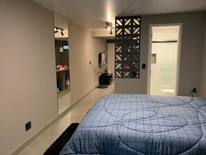 1 bedroom, iron/ironing board, bed sheets
