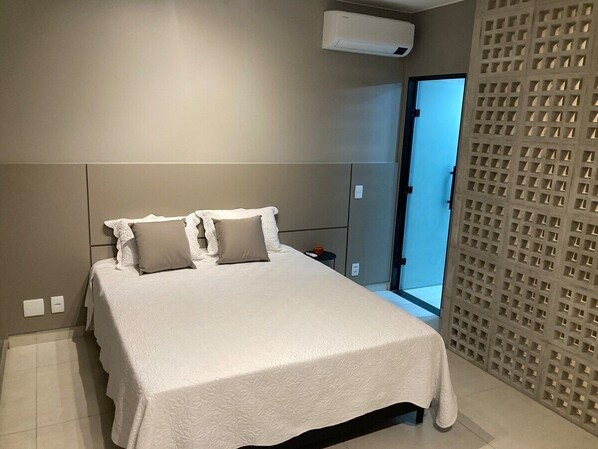 Bügeleisen/Bügelbrett, WLAN, Bettwäsche