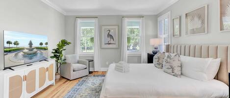 House (5 Bedrooms) | Interior