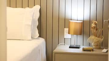 2 bedrooms, internet, bed sheets