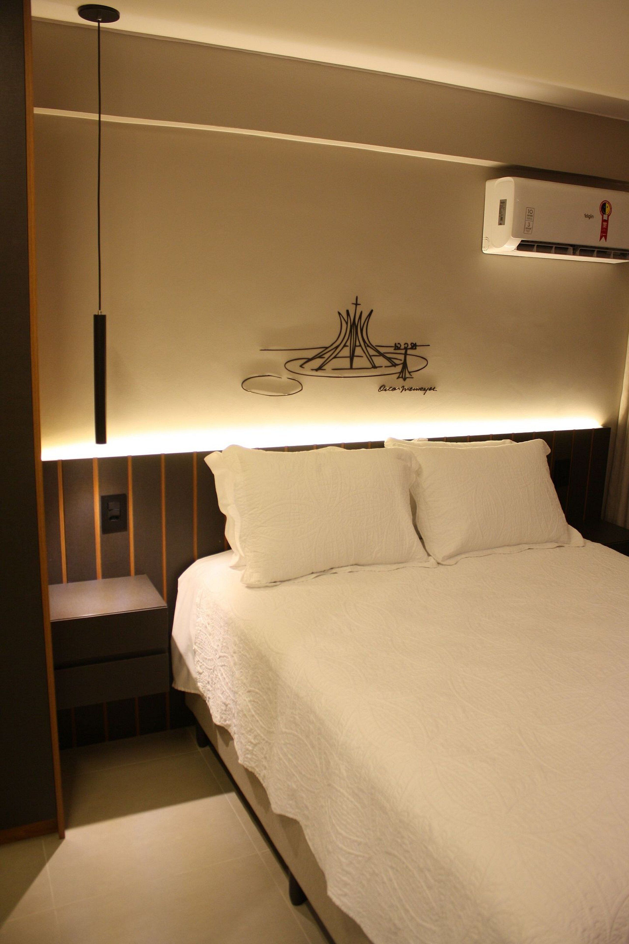 Iron/ironing board, internet, bed sheets