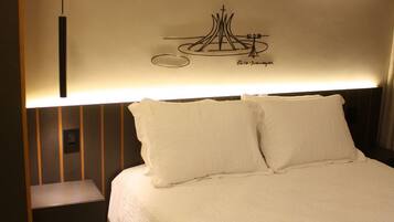 Strykjärn/strykbräda, internet och sängkläder