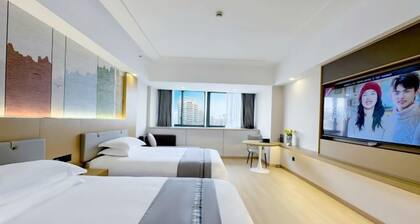 Huating Hotel
