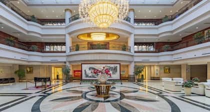 Kaiyuan Hot Spring Resort