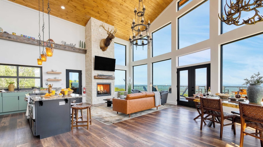 Skyline Sanctuary Indoor Pool, Game Room, Firepit, Mountain Views, Luxe Design