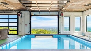 Interior - Skyline Sanctuary by Avantstay Indoor Pool, Game Room, Firepit, Mountain Views, Luxe Design (Sevierville)