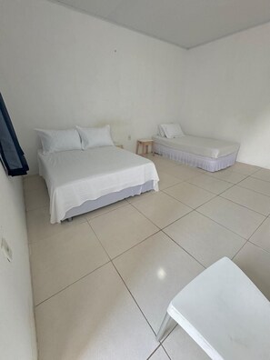 Basic Apartment | Free WiFi, bed sheets - Kitnets Corais Hospeda (Marechal Deodoro)
