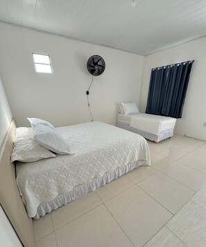 Free WiFi, bed sheets - Kitnets Corais Hospeda (Marechal Deodoro)
