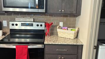 Micro-ondas, fogão, cooktop, lava-louças