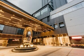 Unclassified image, 2 of 69, button - Jinquan Yujing Hotel (Enping)