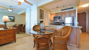 Coffee/tea maker, fridge, microwave, oven