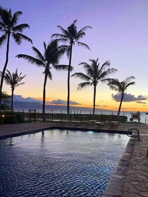 Pool - Breathtaking Views! - Oceanfront! Mahana 813! (Lahaina)